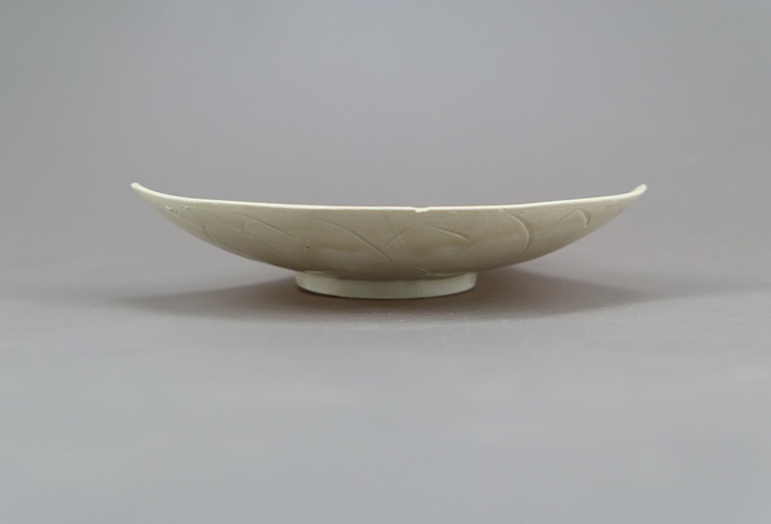 古玩陶瓷精品:定窯刻蓮瓣紋雙魚洗(珍貴標本)拍賣,當前價格1元