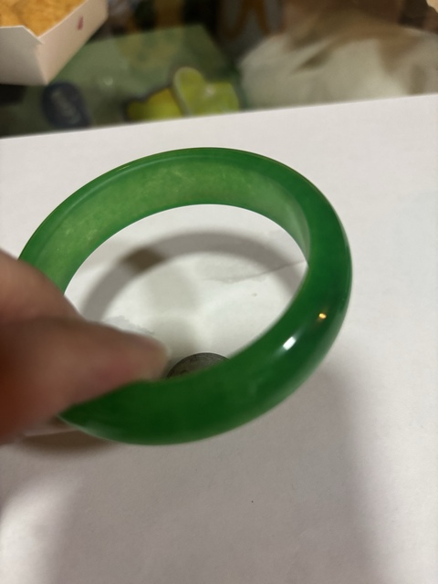 古玩玉器染色非天然翡翠手鐲真品鑒賞圖