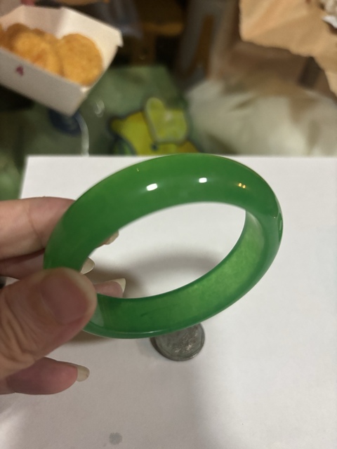 古玩玉器染色非天然翡翠手鐲真品鑒賞圖