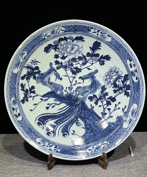 古玩陶瓷青花鳳穿牡丹圖盤真品鑒賞圖