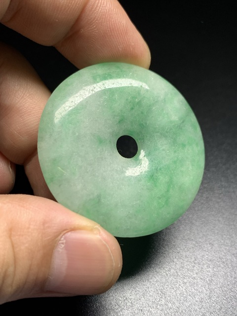 古玩玉器染色非天然翡翠“平安扣”真品鑒賞圖