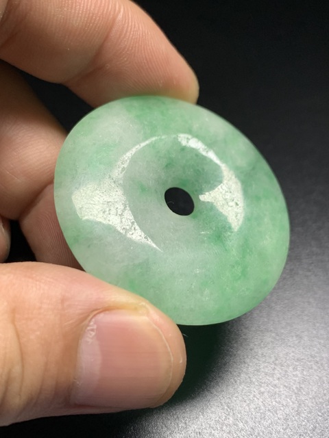 古玩玉器染色非天然翡翠“平安扣”真品鑒賞圖