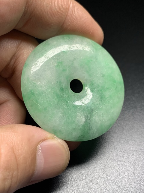 古玩玉器染色非天然翡翠“平安扣”真品鑒賞圖