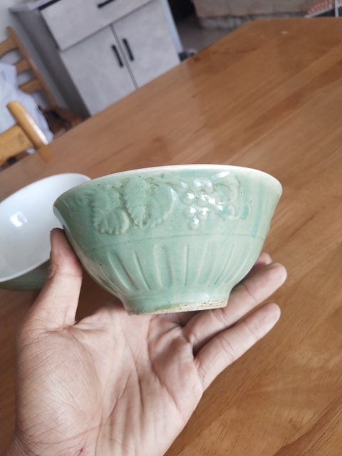 古玩陶瓷龍泉釉碗真品鑒賞圖