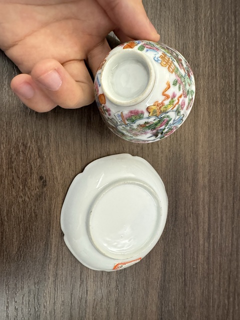 古玩陶瓷晚清廣彩杯碟真品鑒賞圖