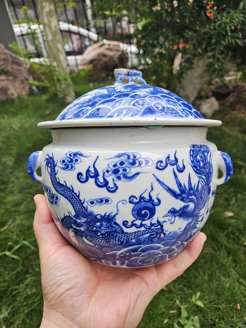 古玩陶瓷青花龍鳳紋粥罐真品鑒賞圖