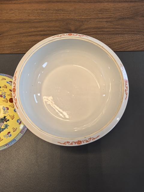 古玩陶瓷民國黃地粉彩五爪龍紋一品鍋拍賣,當前價格1680元