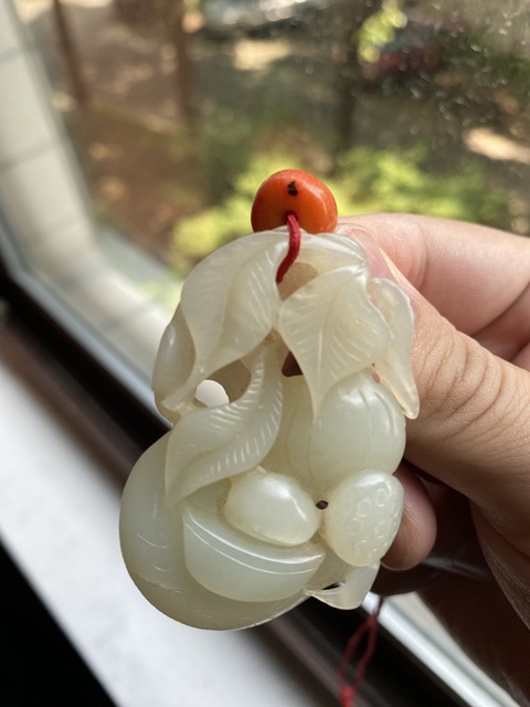 古玩玉器和田玉雕“瓜果墜”真品鑒賞圖