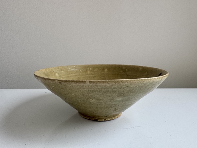 古玩陶瓷唐代越窯系玉璧底盞真品鑒賞圖