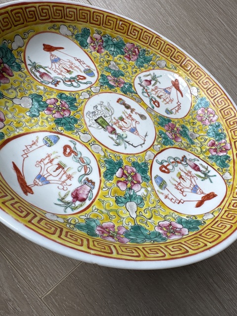 古玩陶瓷歲朝清供粉彩盤真品鑒賞圖