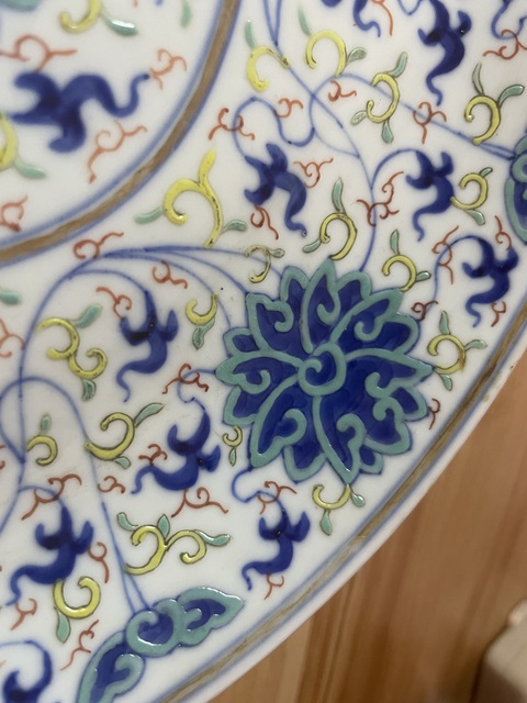 古玩陶瓷青花加彩花卉紋盤真品鑒賞圖