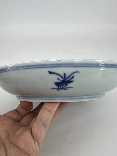 古玩陶瓷摩羯龍紋盤真品鑒賞圖
