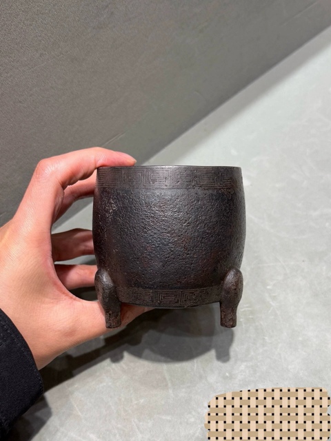 古玩雜項鐵香爐真品鑒賞圖