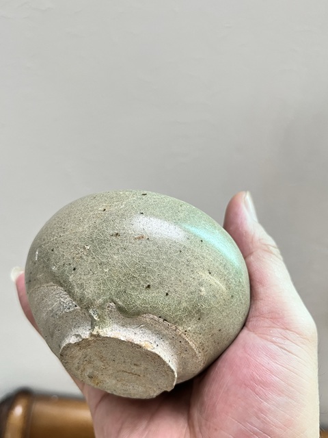 古玩陶瓷龍泉青瓷雙系水盂真品鑒賞圖