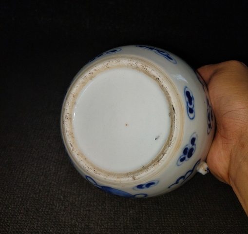 古玩陶瓷獅紋青花四系粥罐真品鑒賞圖