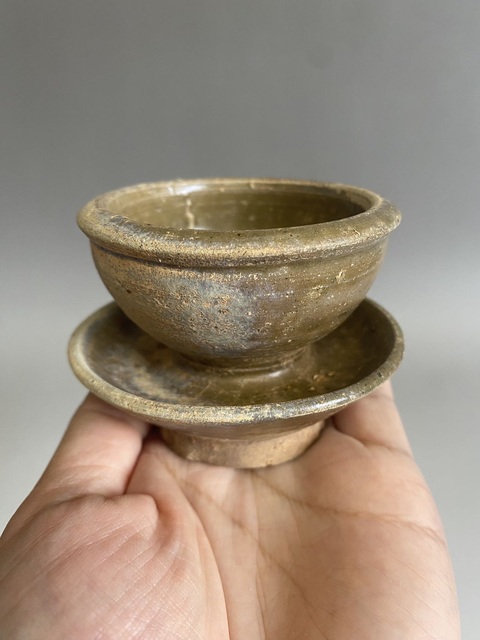 古玩陶瓷青釉盞托真品鑒賞圖
