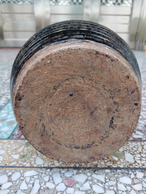 古玩陶瓷黑釉旋紋瓶真品鑒賞圖