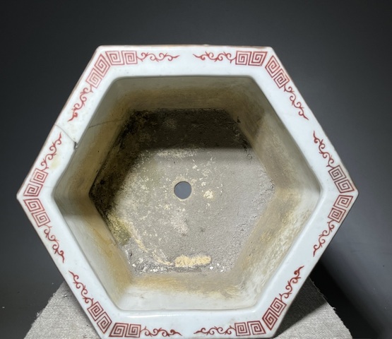 古玩陶瓷花盆真品鑒賞圖