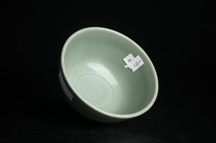 古玩陶瓷明代·龍泉青釉碗真品鑒賞圖