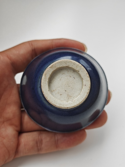 古玩陶瓷祭藍釉杯真品鑒賞圖