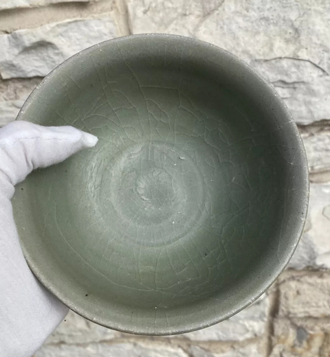 古玩陶瓷龍泉窯青釉碗真品鑒賞圖