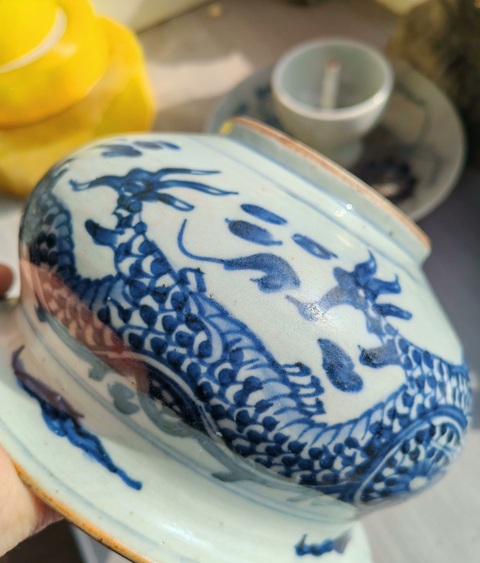 古玩陶瓷清康熙青花云龍趕珠紋香爐真品鑒賞圖