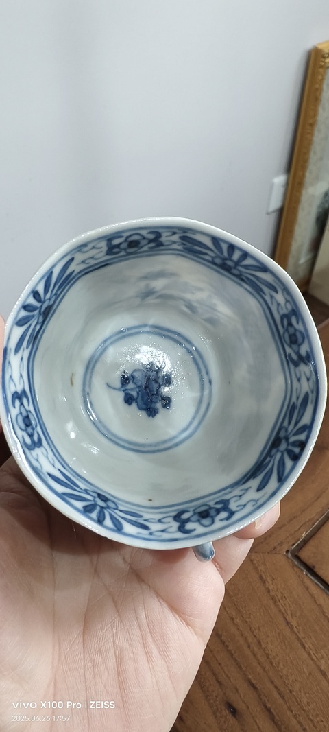 古玩陶瓷鳳紋青花杯真品鑒賞圖