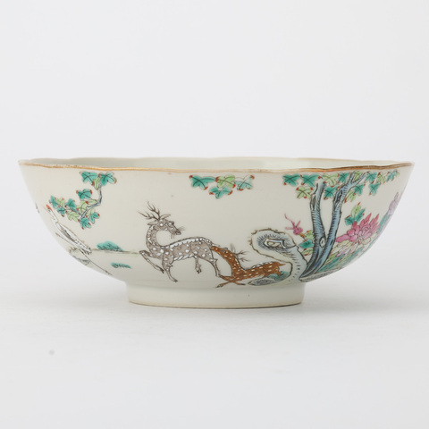 古玩陶瓷鹿紋粉彩碗真品鑒賞圖