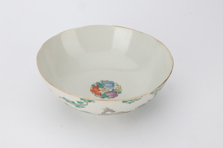 古玩陶瓷鹿紋粉彩碗真品鑒賞圖