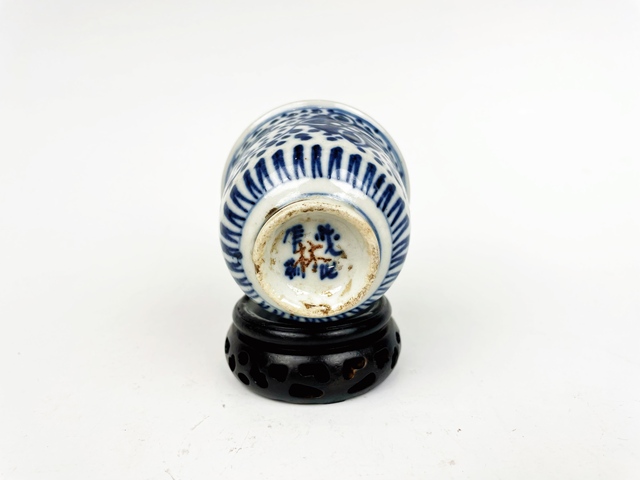 古玩陶瓷清中期·青花花卉仰鐘杯拍賣,當前價格0元