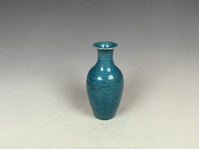 古玩陶瓷清中孔雀藍釉觀音瓶真品鑒賞圖