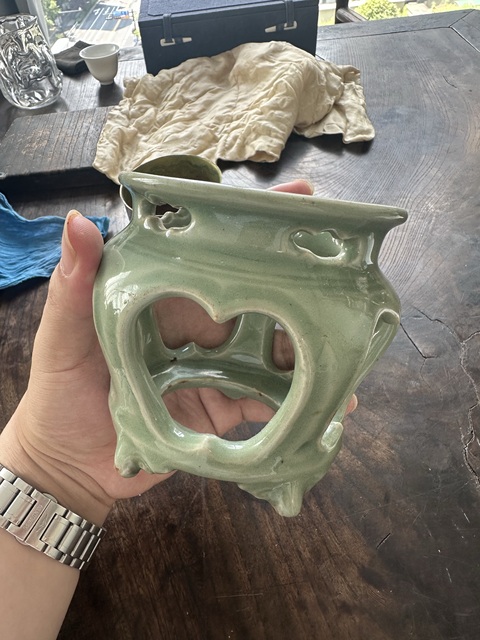 古玩陶瓷龍泉青瓷魚穿真品鑒賞圖