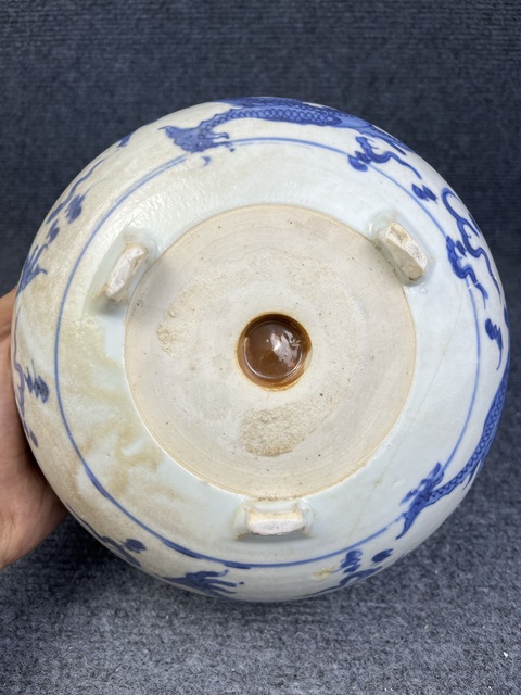 古玩陶瓷康熙青花雙龍戲珠紋三足羅漢爐真品鑒賞圖