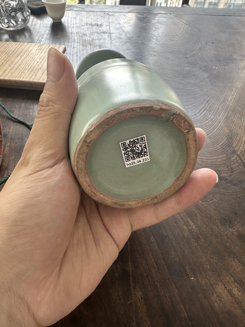 古玩陶瓷龍泉青瓷鳳耳紙槌瓶真品鑒賞圖
