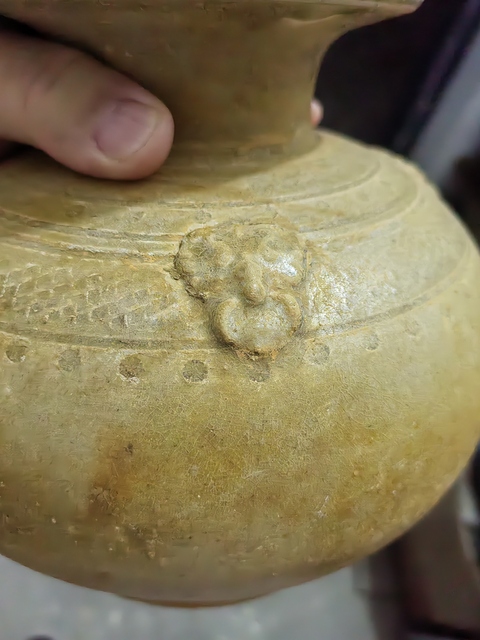 古玩陶瓷兩晉時期青瓷盤口瓶真品鑒賞圖