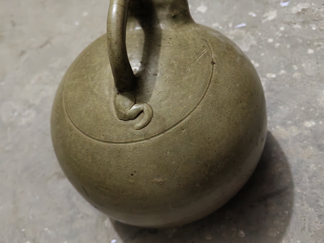 古玩陶瓷越窯青瓷虎子真品鑒賞圖
