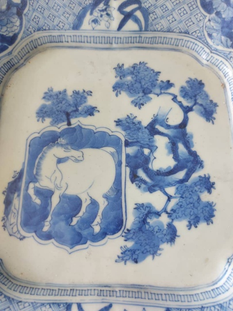 古玩陶瓷日本明治青花柳蔭駿馬圖盤真品鑒賞圖