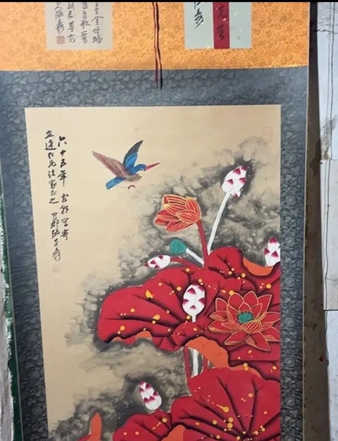 古玩字畫張大千款荷花翠鳥立軸真品鑒賞圖