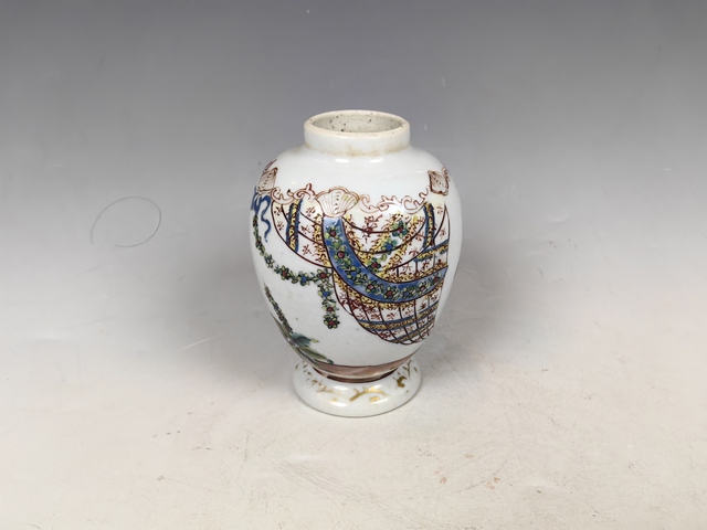 古玩陶瓷清中廣琺瑯花卉鳥紋賞瓶真品鑒賞圖