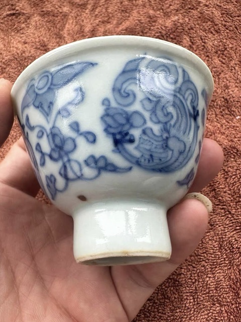 古玩陶瓷團龍紋青花杯真品鑒賞圖