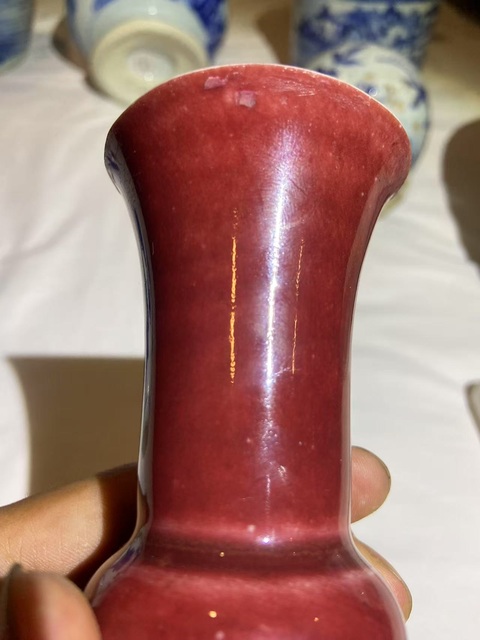 古玩陶瓷紅釉花觚真品鑒賞圖