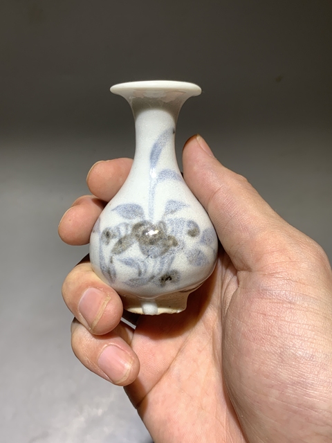 古玩陶瓷青花花卉紋玉壺春瓶真品鑒賞圖