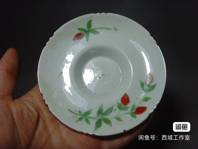 古玩陶瓷民國粉彩花卉紋蓋碗真品鑒賞圖