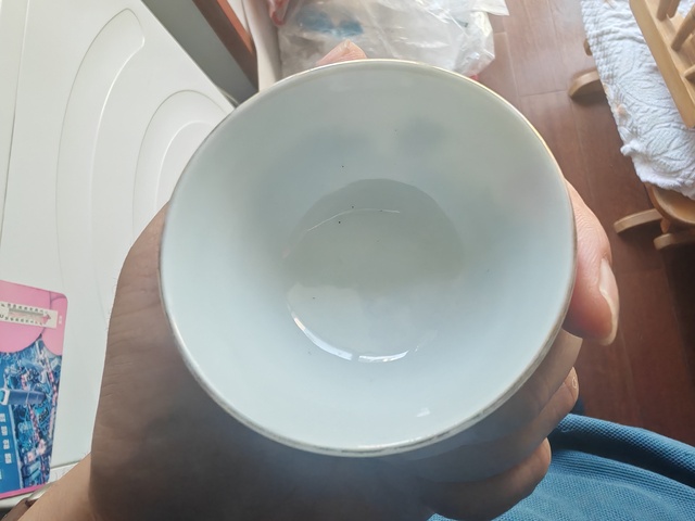 古玩陶瓷花卉紋杯真品鑒賞圖