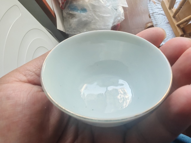 古玩陶瓷花卉紋杯真品鑒賞圖