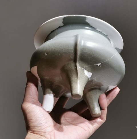 古玩陶瓷青瓷鬲式爐標本真品鑒賞圖