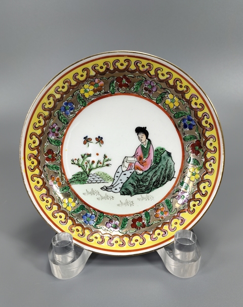 古玩陶瓷粉彩仕女人物盤真品鑒賞圖