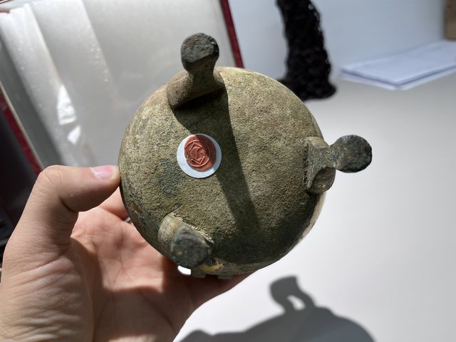 古玩銅器蟠龍?chǎng)探鸸倜倍κ綘t真品鑒賞圖
