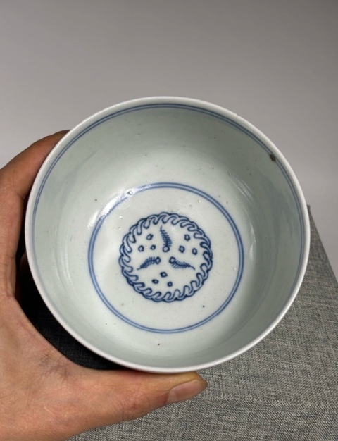 古玩陶瓷龍紋青花碗真品鑒賞圖