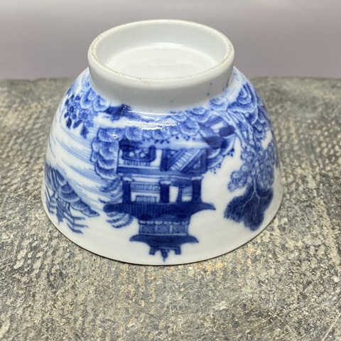 古玩陶瓷清乾隆亭臺樓閣山水青花杯拍賣,當前價格1260元